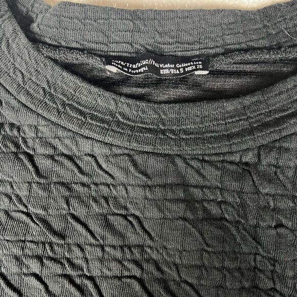 Zara Trafaluc Black Quilted Asymmetric Hem Sweatshirt Size Small - Picture 8 of 8